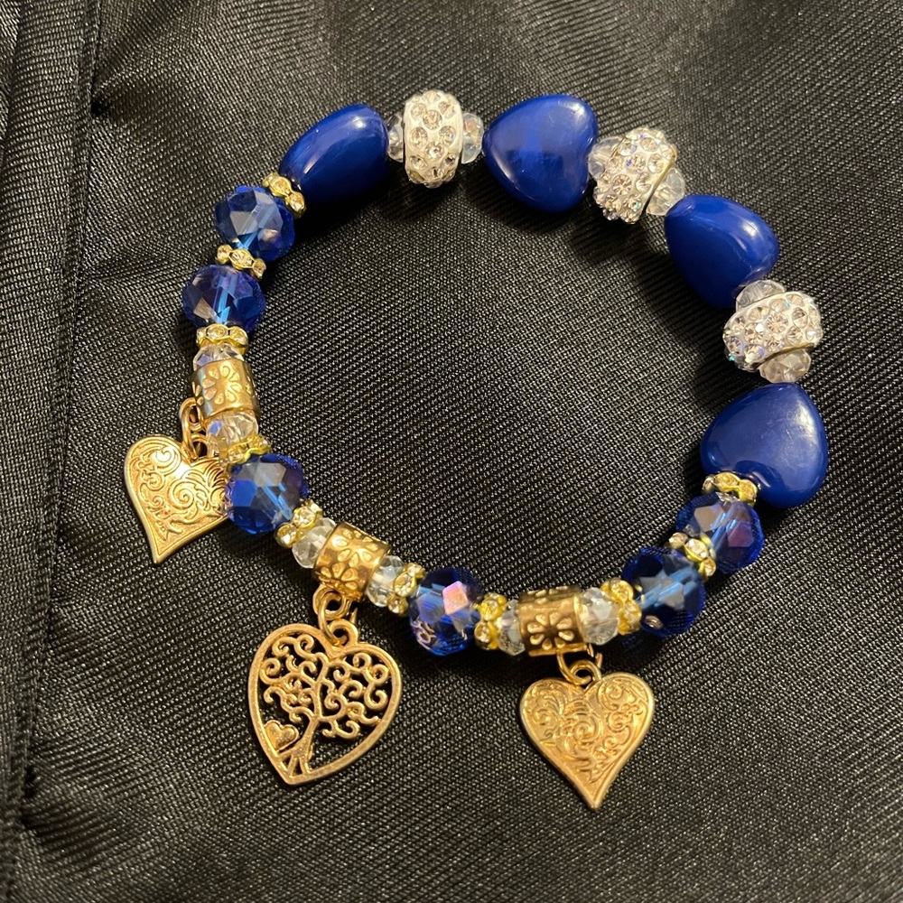 Elegant Blue and Gold Heart Charm Bracelet